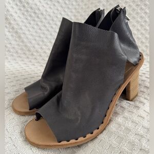 OFFICINE CREATIVE Sidoine 016 Grey Leather Peep Toe Heeled Sandals EU37.5 US 7.5